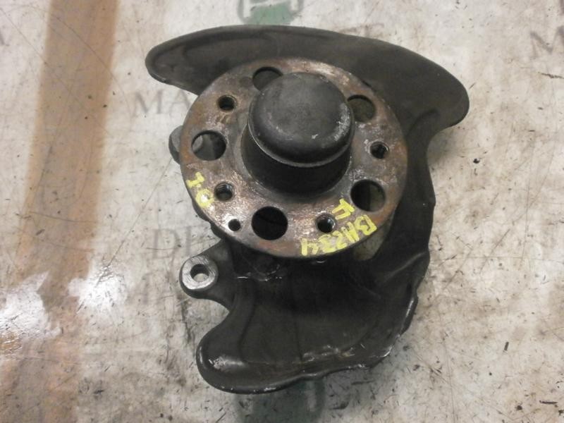 Recambio de mangueta delantera izquierda para mercedes-benz clase c (w203) berlina 200 cdi (203.004) referencia OEM IAM A2093320