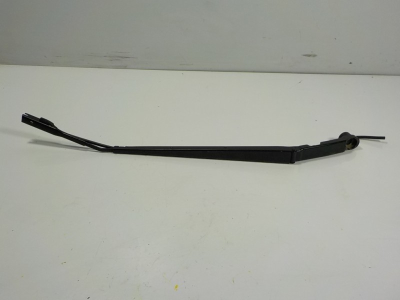 Recambio de brazo limpia delantero derecho para subaru xv (g5) executive plus referencia OEM IAM 86532FL090  