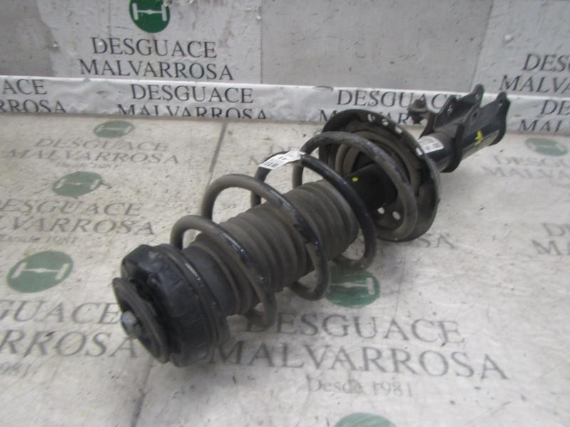 Recambio de amortiguador delantero derecho para chevrolet cruze hatchback 1.6 cat referencia OEM IAM 13331987  