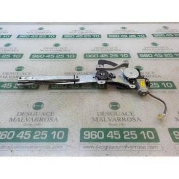 ELEVALUNAS DELANTERO DERECHO 