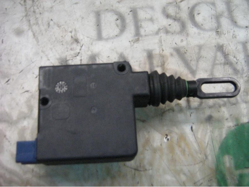 Recambio de motor c/c porton para opel omega b elegance berlina referencia OEM IAM   