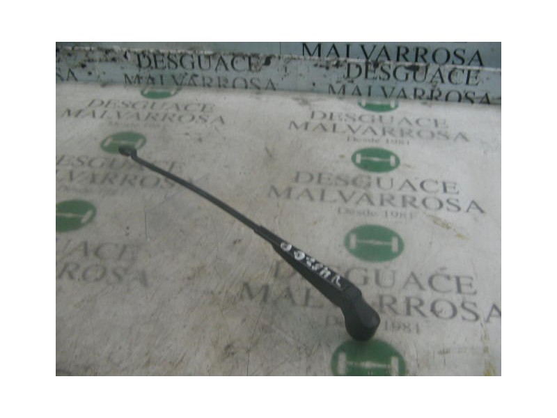 Recambio de brazo limpia delantero derecho para opel corsa b eco referencia OEM IAM   