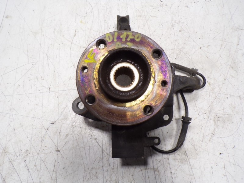 Recambio de mangueta delantera izquierda para renault clio iv 1.5 dci diesel fap referencia OEM IAM 400158668R  