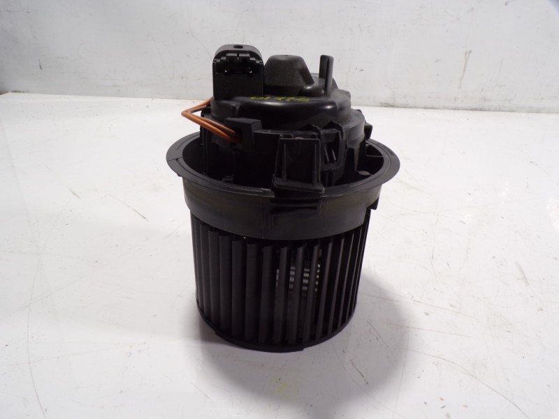 Recambio de motor calefaccion para renault clio iv 1.5 dci diesel fap referencia OEM IAM 272101170R T1029527H T1029527H