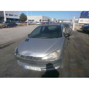 PEUGEOT 206 BERLINA