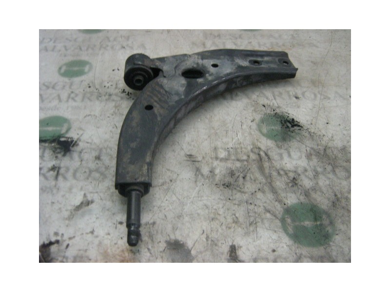 Recambio de brazo suspension inferior delantero derecho para kia sephia ll ls referencia OEM IAM   