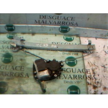 ELEVALUNAS DELANTERO DERECHO 