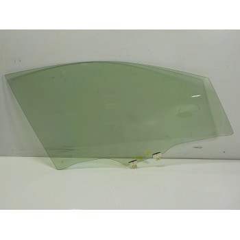 CRISTAL PUERTA DELANTERO DERECHO 61011FL000 