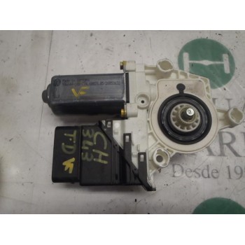 MOTOR ELEVALUNAS TRASERO DERECHO 