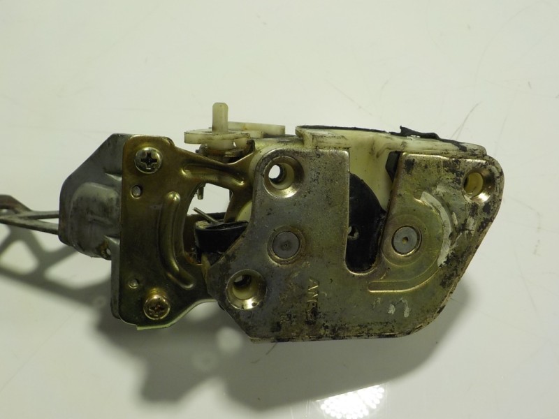 Recambio de cerradura puerta delantera derecha para mitsubishi galant berlina (ea0) 2000 gls climatizado referencia OEM IAM   