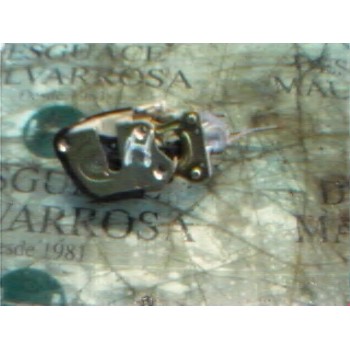 CERRADURA PUERTA DELANTERA IZQUIERDA 