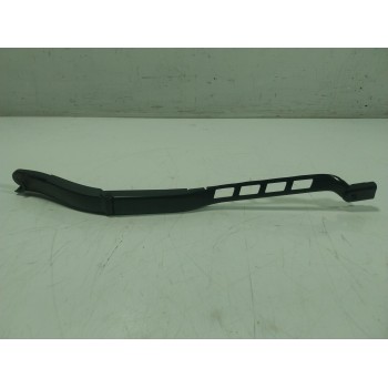 BRAZO LIMPIA DELANTERO IZQUIERDO A1668200744 