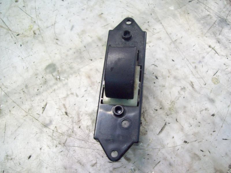 Recambio de mando elevalunas delantero derecho para mitsubishi colt berlina 3 (cz) 1.1 invite referencia OEM IAM   