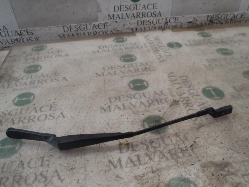 Recambio de brazo limpia delantero derecho para peugeot 308 sport referencia OEM IAM 6429EN  