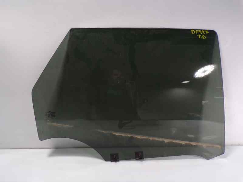 Recambio de cristal puerta trasero derecho para renault captur 1.5 dci diesel fap referencia OEM IAM 823003033R  
