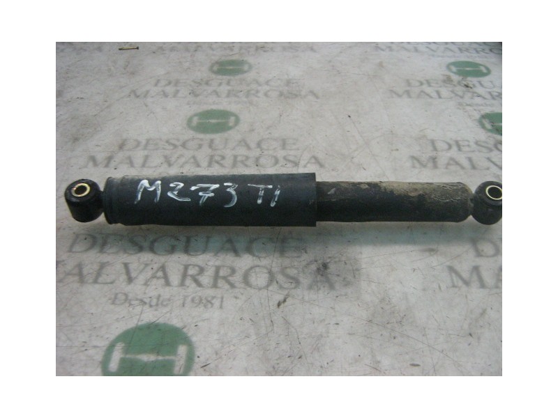 Recambio de amortiguador trasero izquierdo para nissan trade 100 referencia OEM IAM   