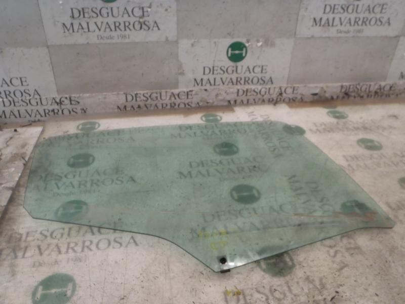 Recambio de cristal puerta trasero derecho para peugeot 308 sport referencia OEM IAM 9204P5  