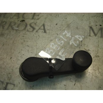 MANETA ELEVALUNAS TRASERA DERECHA 
