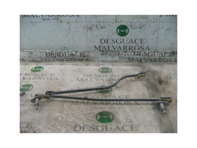 Recambio de articulacion limpia delantero para nissan trade 100 referencia OEM IAM   