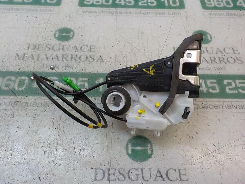 Recambio de cerradura puerta trasera derecha para toyota yaris referencia OEM IAM 690500D310  
