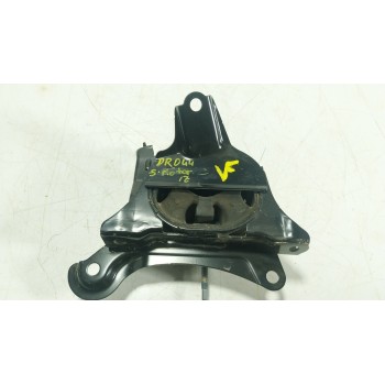 SOPORTE MOTOR IZQUIERDO 12372F2040 