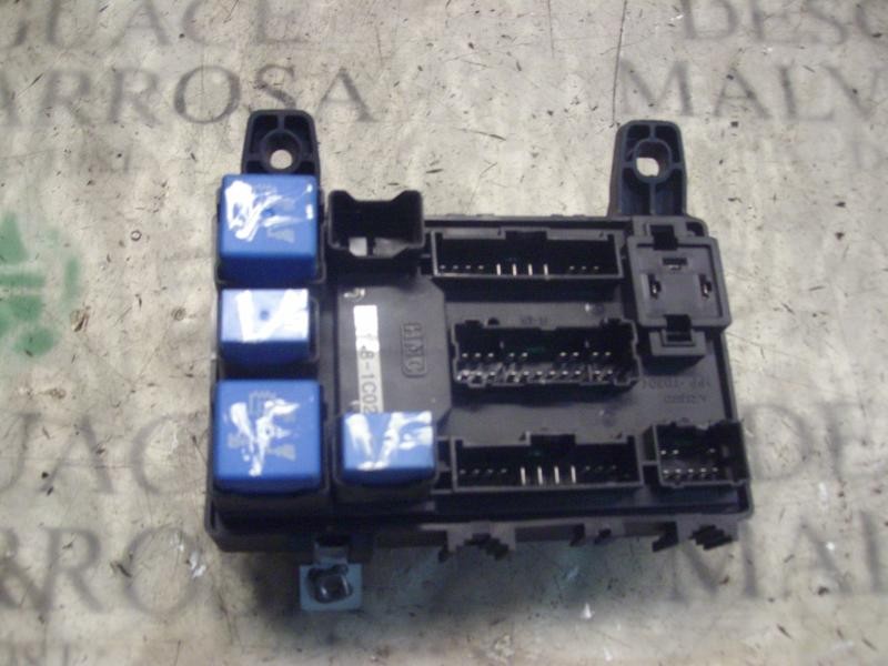 Recambio de caja reles / fusibles para hyundai getz (tb) 1.1 gl referencia OEM IAM 911981C020 911981C020 