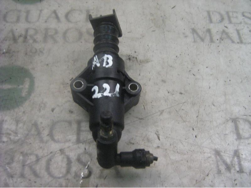 Recambio de bomba limpia para seat ibiza (6k1) select referencia OEM IAM   