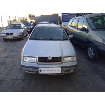 SKODA OCTAVIA BERLINA (1U2)