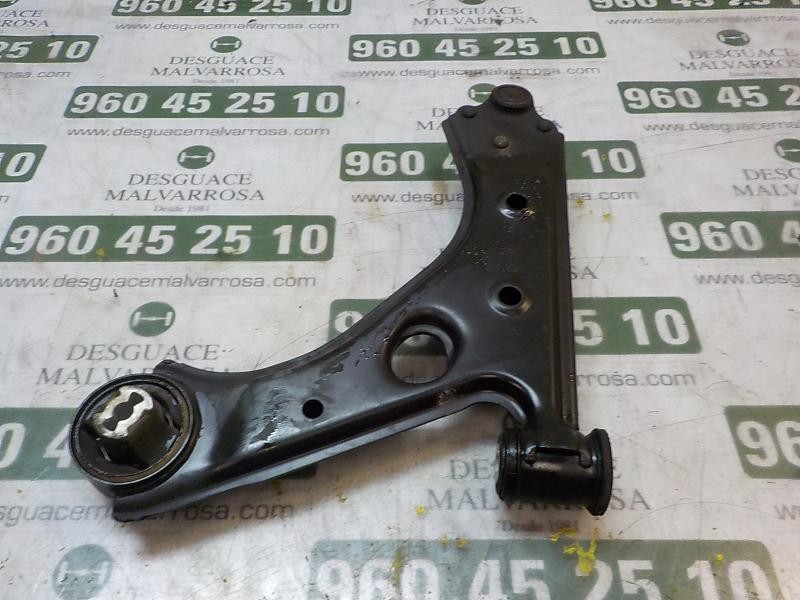 Recambio de brazo suspension inferior delantero derecho para fiat linea (110) 1.4 cat referencia OEM IAM 51783056  