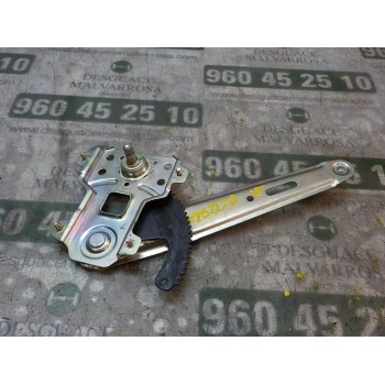 ELEVALUNAS TRASERO DERECHO 834020X000 