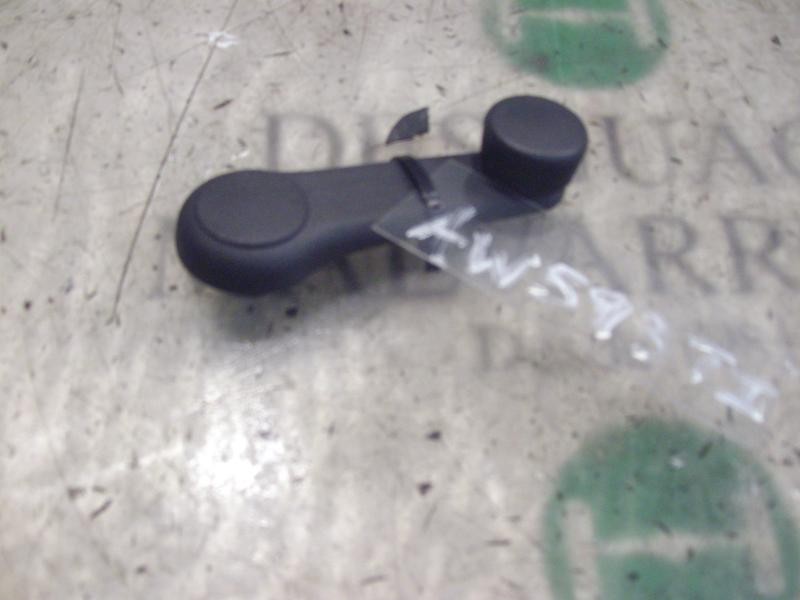 Recambio de mando elevalunas trasero izquierdo para hyundai getz (tb) 1.1 gl referencia OEM IAM 8263022001WK  