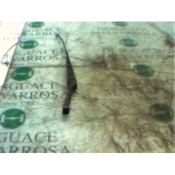 BRAZO LIMPIA DELANTERO DERECHO 