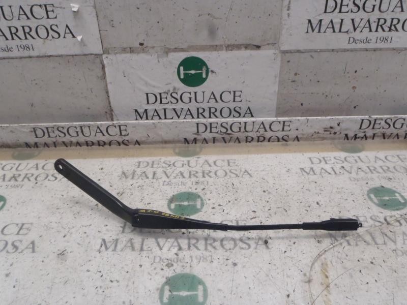 Recambio de brazo limpia delantero izquierdo para bmw serie 1 berlina (e81/e87) 120d referencia OEM IAM 61619450003  