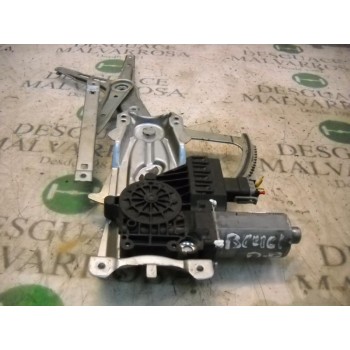 ELEVALUNAS DELANTERO DERECHO 