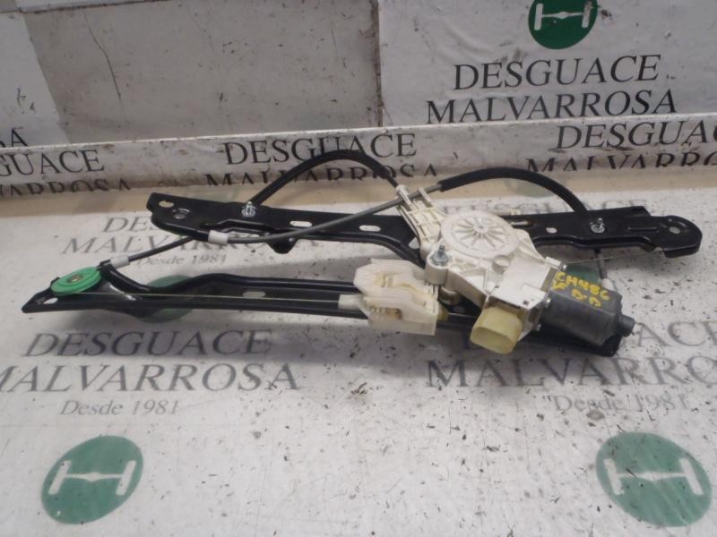 Recambio de elevalunas delantero derecho para bmw serie 1 berlina (e81/e87) 120d referencia OEM IAM 51337138466  