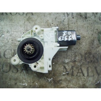 MOTOR ELEVALUNAS DELANTERO DERECHO 