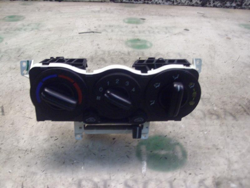Recambio de mando calefaccion / aire acondicionado para hyundai getz (tb) 1.1 gl referencia OEM IAM 972501C500  