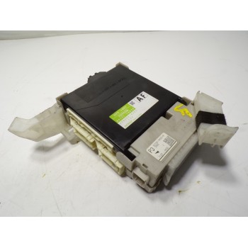 CAJA RELES / FUSIBLES 8273076020 8922176030 