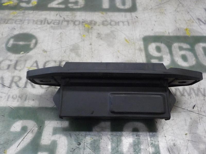Recambio de maneta porton para toyota auris 1.8 16v (híbrido) referencia OEM IAM 8484002030  