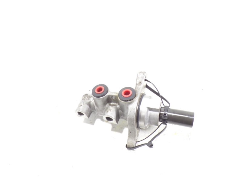 Recambio de bomba freno para kia sportage concept 4x2 referencia OEM IAM 585102S201  