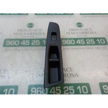 MANDO ELEVALUNAS DELANTERO DERECHO 848100D030 