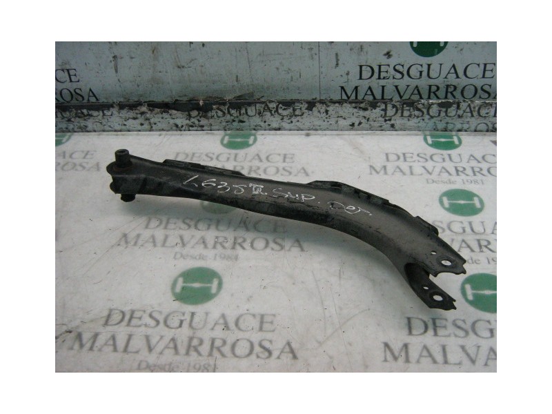 Recambio de brazo suspension superior trasero derecho para opel vectra b berlina cd referencia OEM IAM   