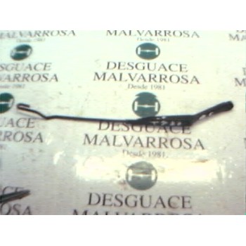 BRAZO LIMPIA DELANTERO DERECHO 