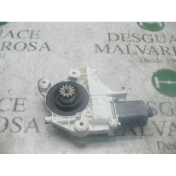 MOTOR ELEVALUNAS DELANTERO DERECHO 