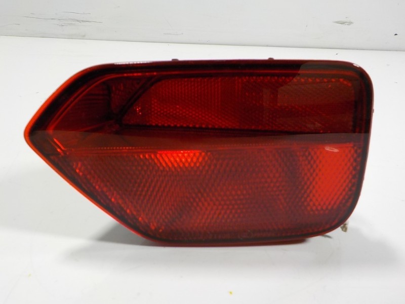 Recambio de piloto trasero antiniebla derecho para subaru xv (g5) executive plus referencia OEM IAM 84913AL130  