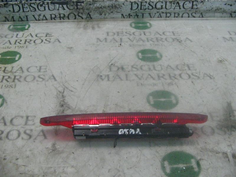 Recambio de piloto trasero central para ford focus berlina (cap) s referencia OEM IAM   