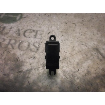 MANDO ELEVALUNAS TRASERO DERECHO 25411AV600 25411AV600 