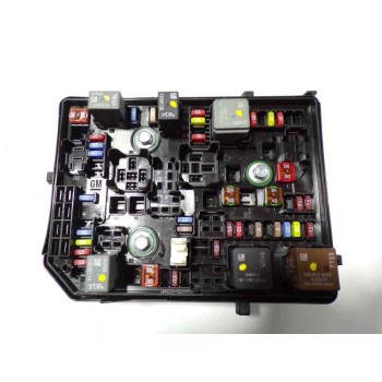 CAJA RELES / FUSIBLES 39019184 39019184 