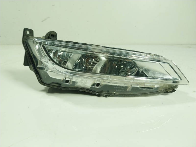 Recambio de faro antiniebla izquierdo para seat ateca (kh7, khp) 1.5 tsi referencia OEM IAM 5F0941701C  