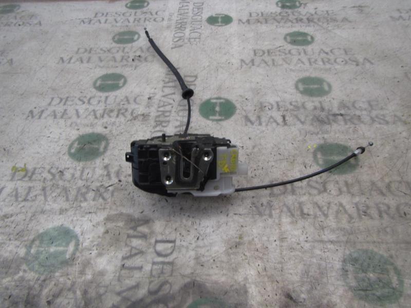 Recambio de cerradura puerta trasera derecha para kia cee´´d active referencia OEM IAM 814201H000  